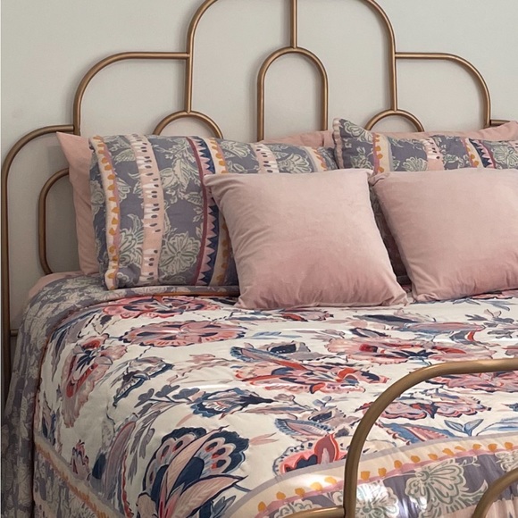 Anthropologie Brynne queen bedding - Picture 2 of 4